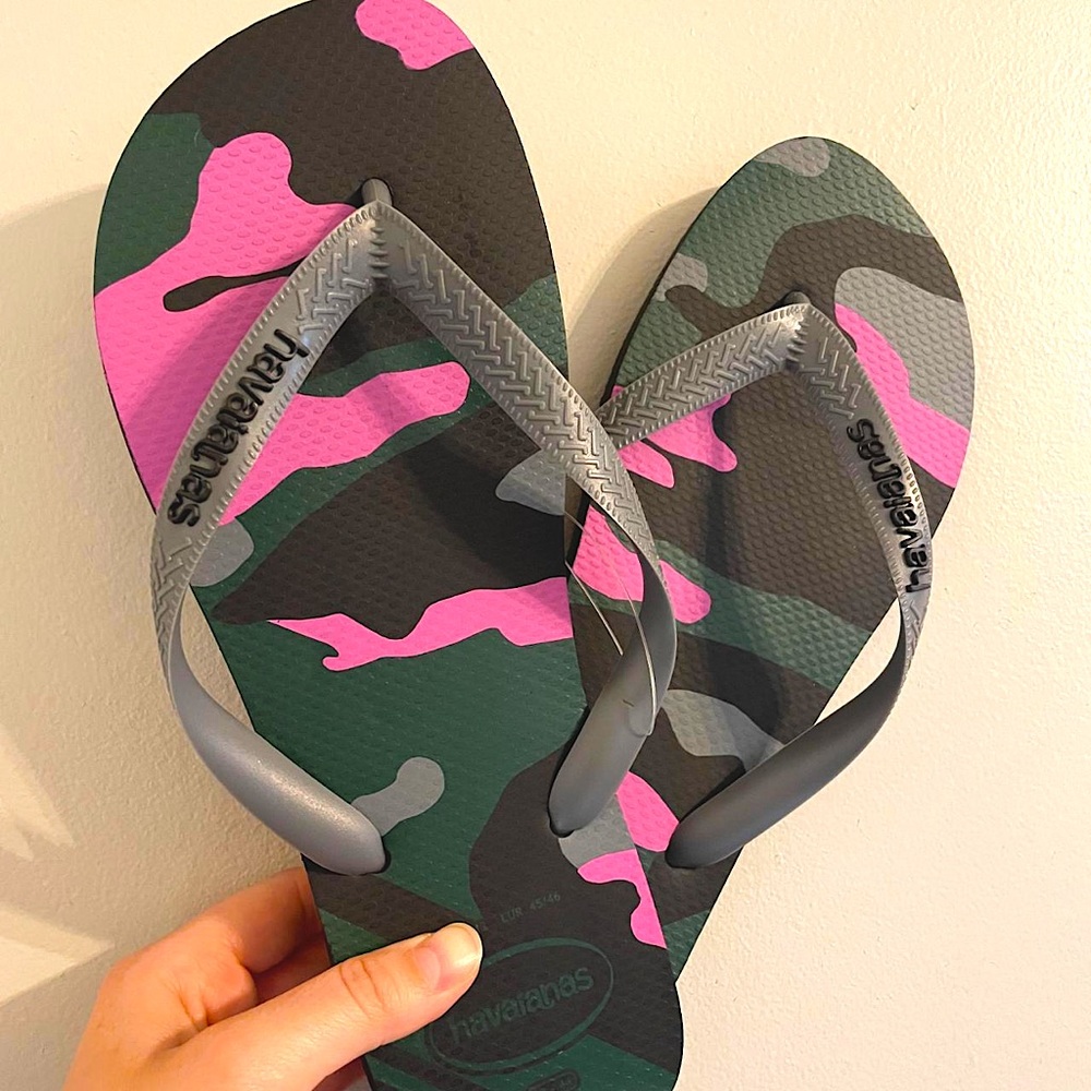 Men’s Havaianas Top Camo Flip Flops - Picture 3 of 6